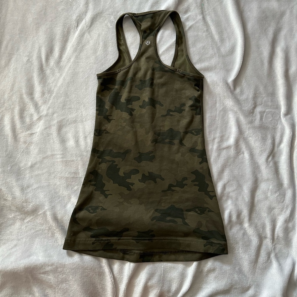 Lululemon tank top - Picture 2 of 3